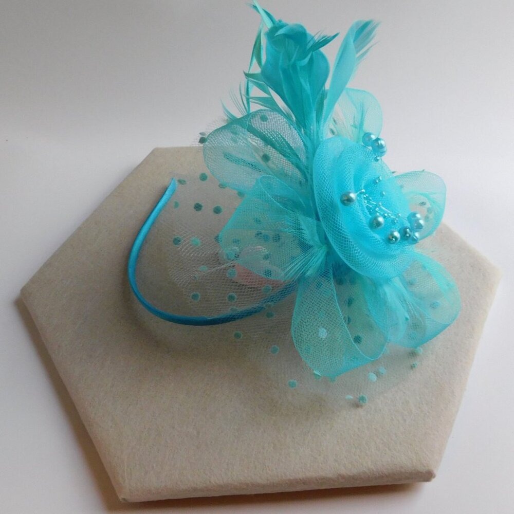Blue Fascinator Hat for dressy occasions !!!  Comes with headband & clip